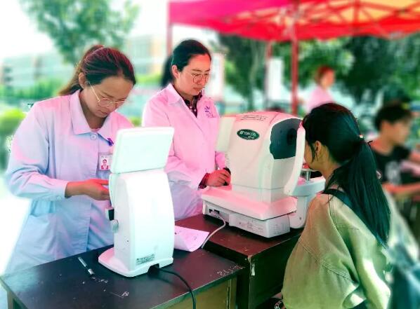 保山安利醫(yī)院攜手保山學(xué)院關(guān)愛青年眼健康知識(shí)宣傳公益活動(dòng)圓滿結(jié)束