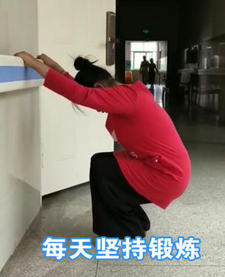 13歲女孩自幼患“腦癱”，行動受阻，經(jīng)系統(tǒng)康復(fù)治療能獨立步行！