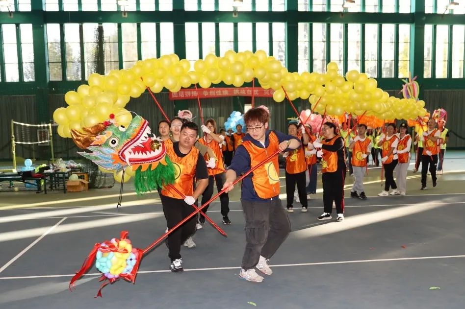 “同心同行，聚力共贏”安利醫(yī)院?jiǎn)T工拓展訓(xùn)練!